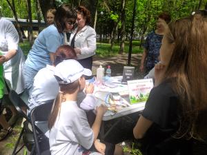 Медики детского центра здоровья приняли участие в профилактической акции  "Парковая зона - территория здоровья!"