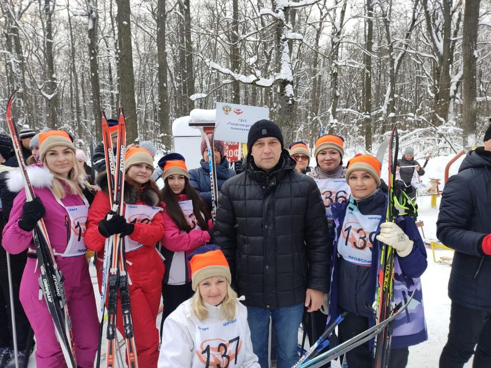 Соревнования по лыжным гонкам прошли 3 февраля на Олимпийской аллее