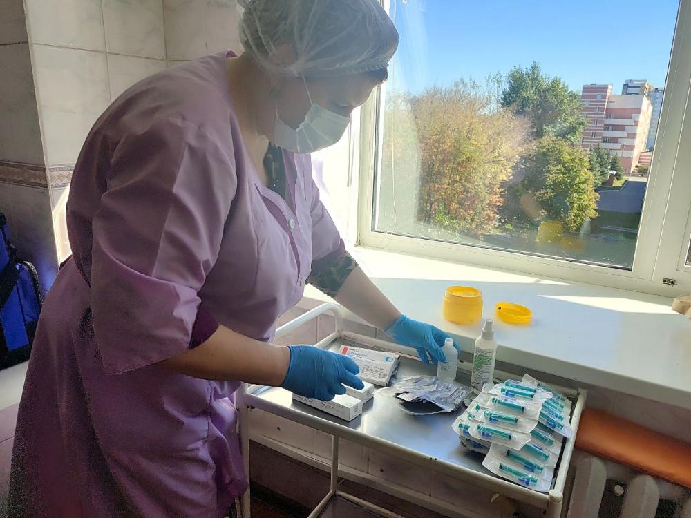 В Городской детской поликлинике прошла акция по вакцинации трудового коллектива против гриппа. 